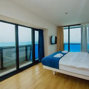 شقة Premium With Sea View, باتومي